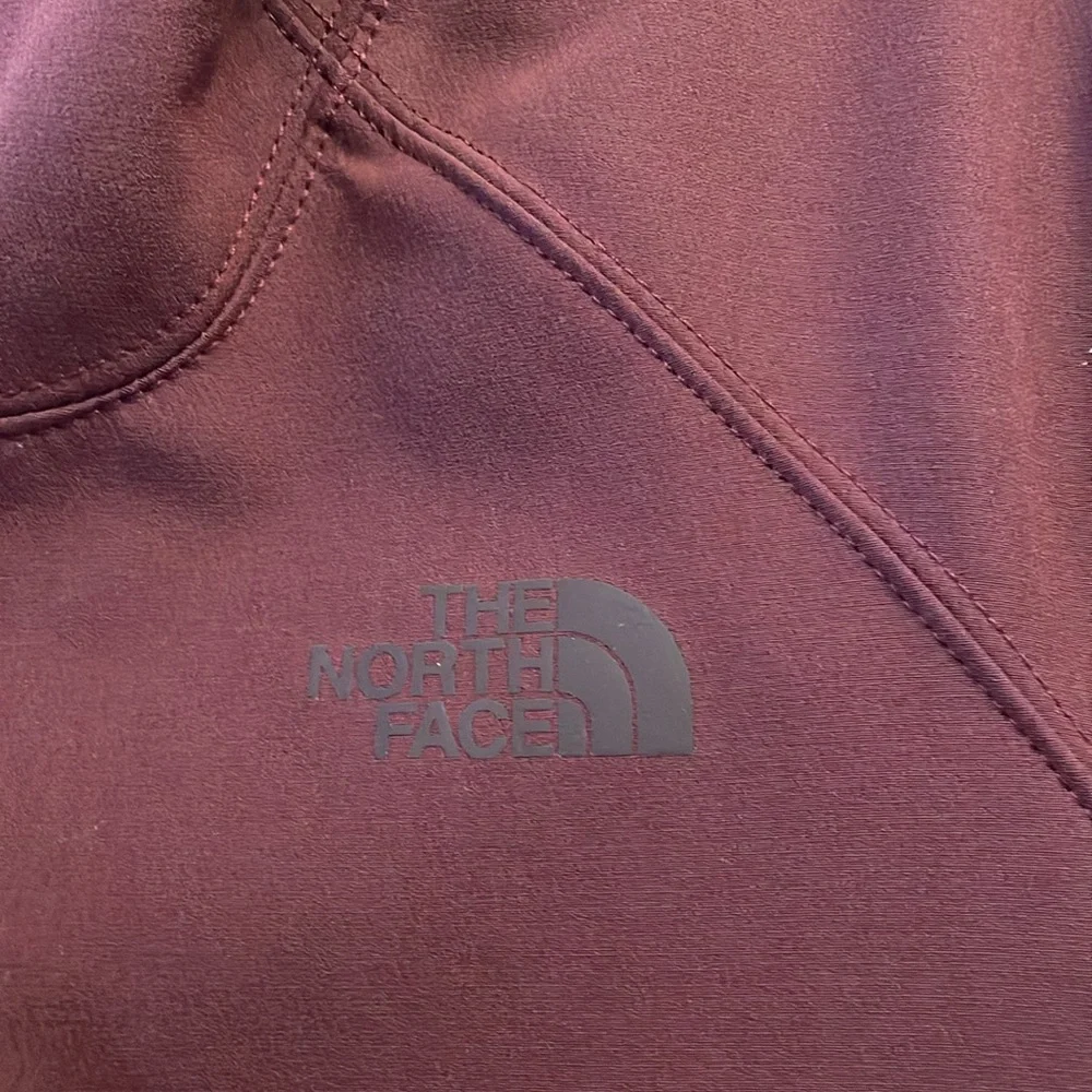 The North Face Women's Burgundy Jacket - Picture 3 of 6